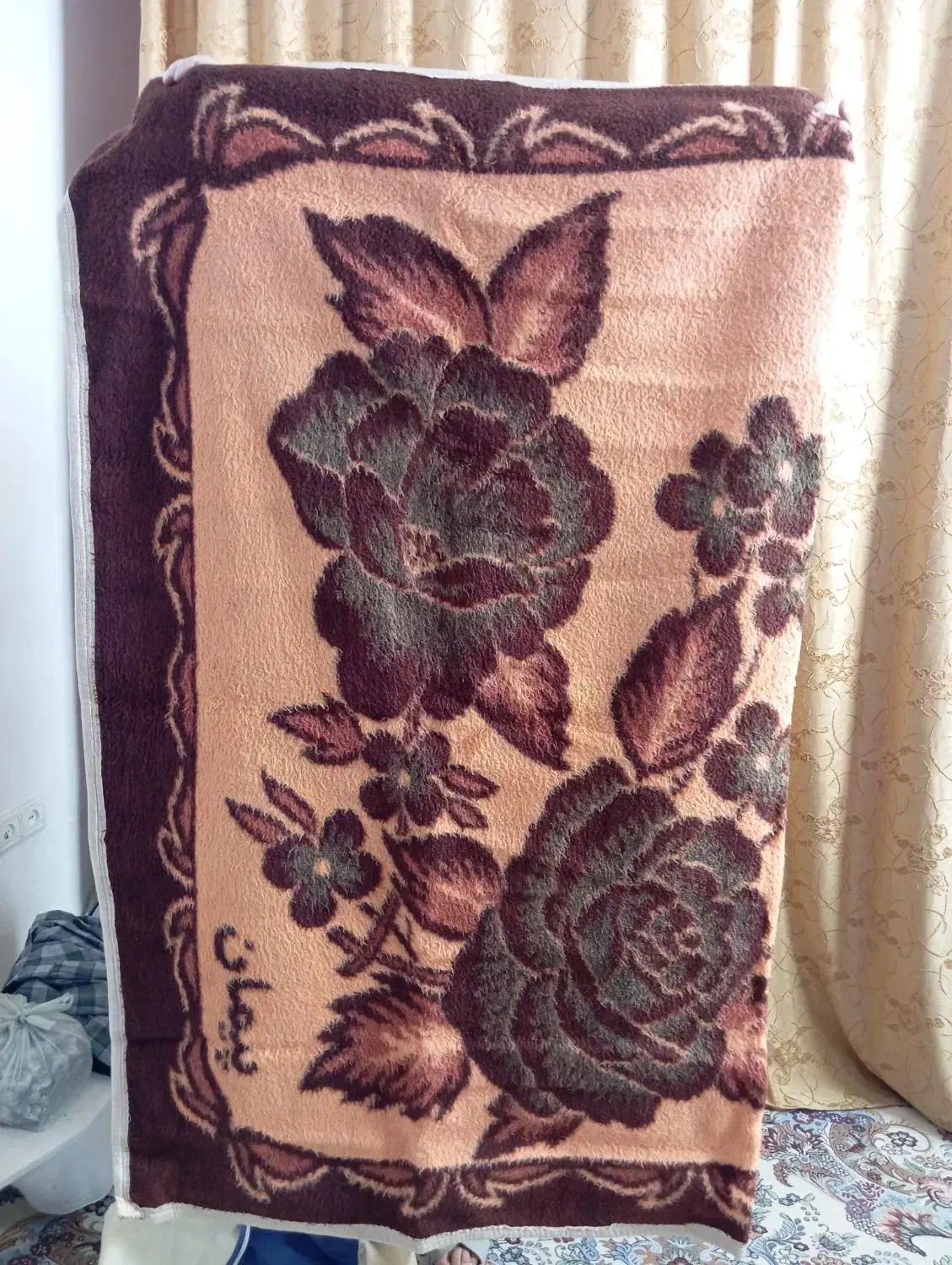 پتو پلنگی|رختخواب، بالش، پتو|کرمانشاه, |دیوار