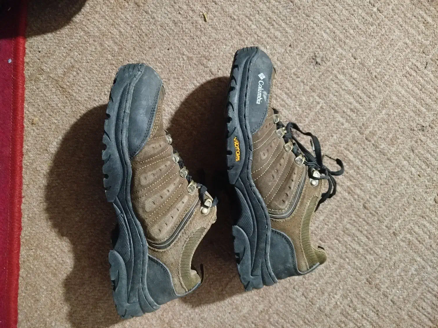 کفش کوهنوردی سایز ۴۲ اورجینال|کیف، کفش، کمربند|ایلام, |دیوار