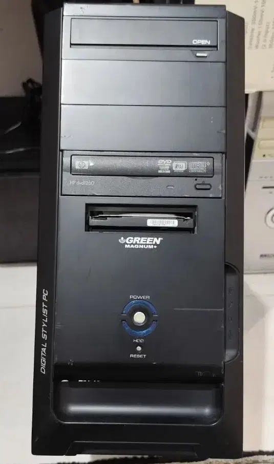 کامپیوتر ddr2 هارد 500 گرافیک یک گیگ|رایانه رومیزی|تهران, کیانشهر|دیوار