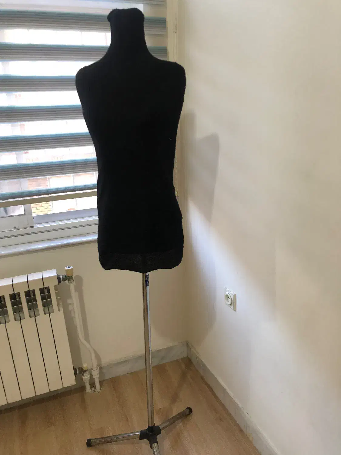 مانکن با پایه|فروشگاه و مغازه|رشت, خمیران زاهدان|دیوار