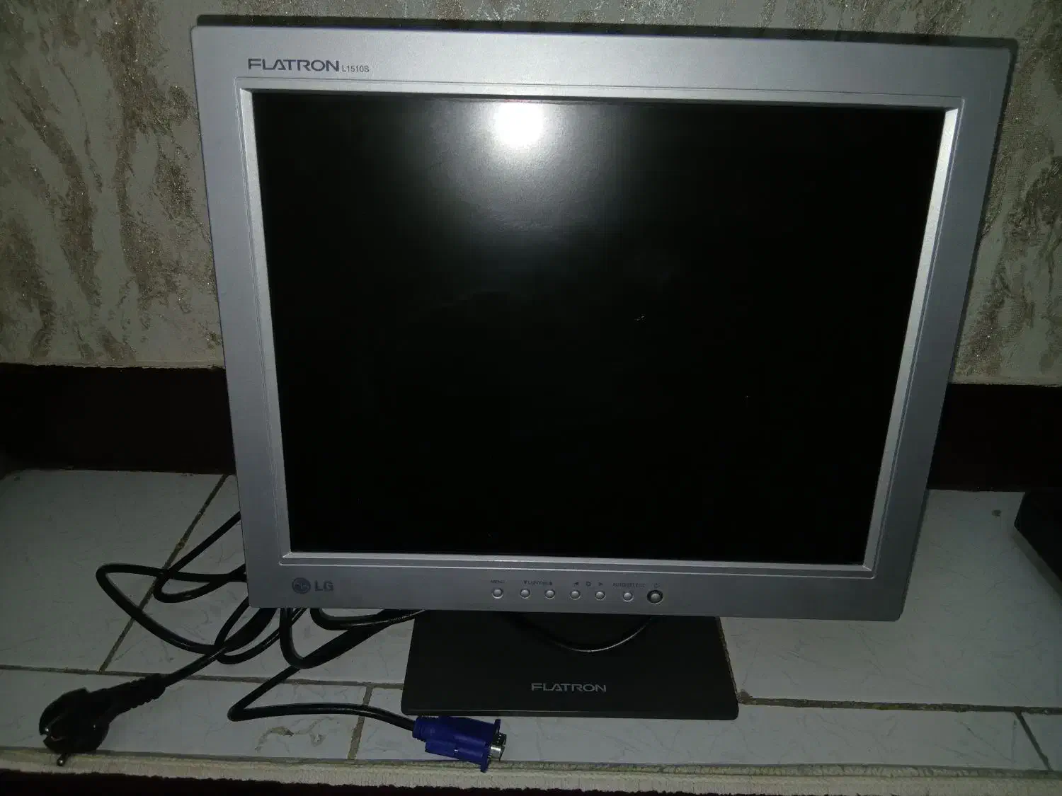 مانیتور lg ۱۵ اینچ|قطعات و لوازم جانبی رایانه|فردیس, نسترن غربی|دیوار