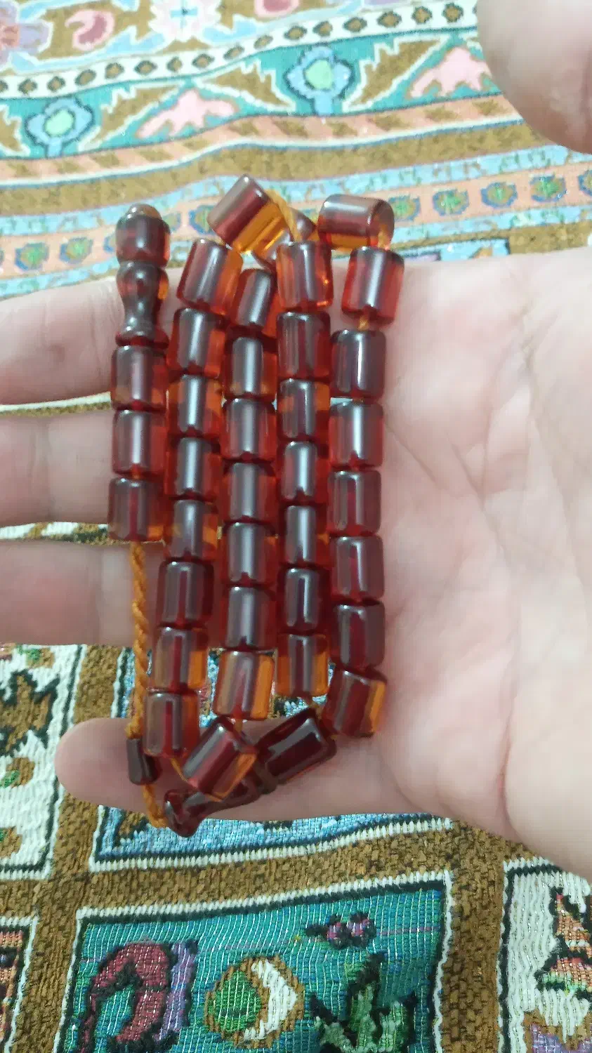 تسبیح صندلوص|کلکسیون اشیاء عتیقه|نهاوند, |دیوار