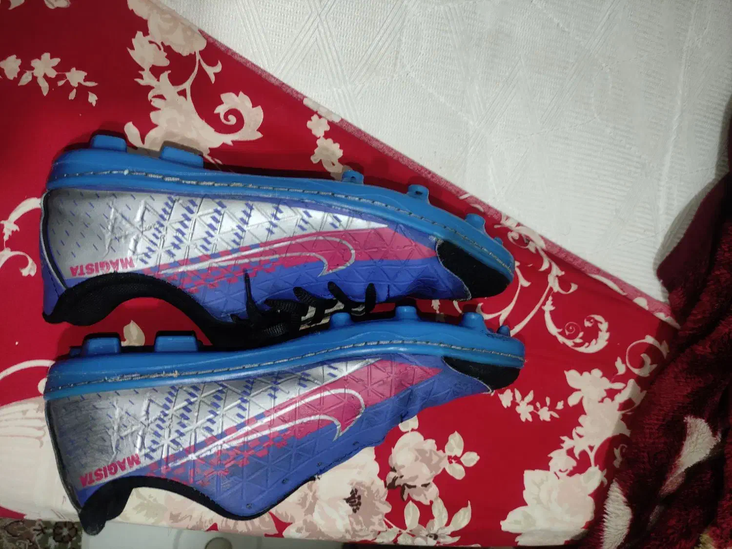 کفش ورزشی چمن|تجهیزات ورزشی|مشهد, رضاییه|دیوار