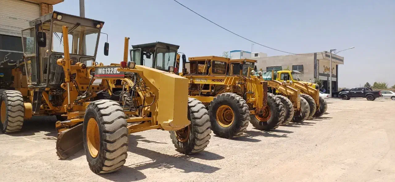 اجاره اکیپ راهسازی گریدرغلطک تانک|ماشین‌آلات صنعتی|ابریشم, |دیوار