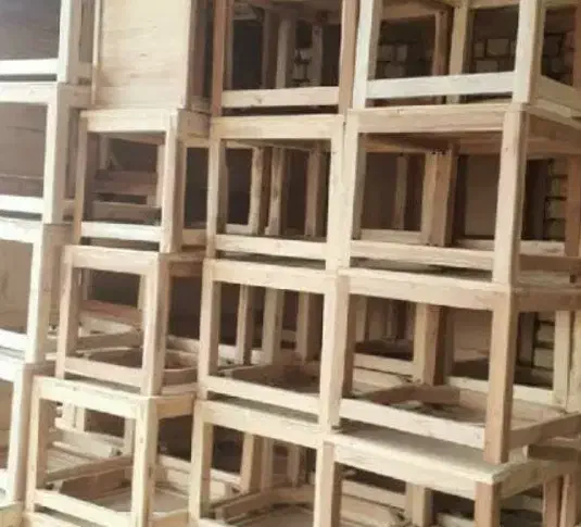 کرسی چوبی|مبلمان خانگی و میز عسلی|شهرکرد, |دیوار