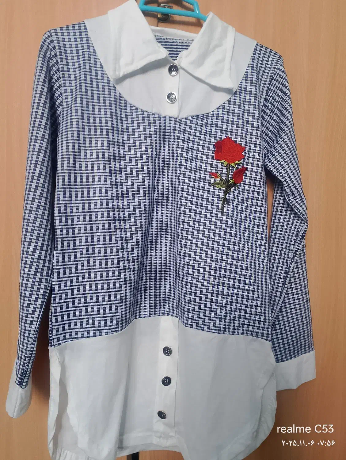 لباس دخترانه|لباس|قائن, |دیوار