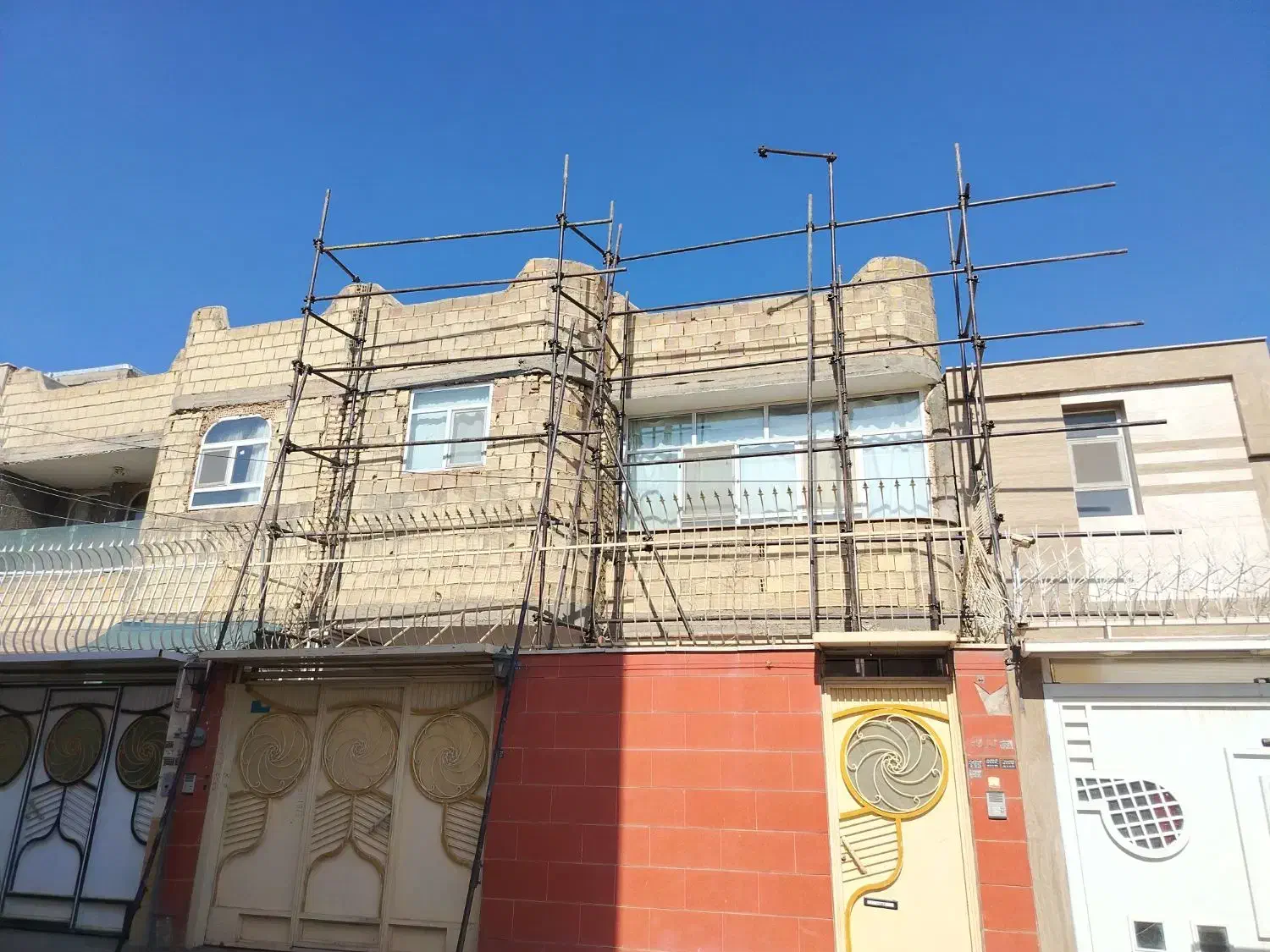 داربست فلزی|خدمات پیشه و مهارت|نجف‌آباد, صالح آباد|دیوار