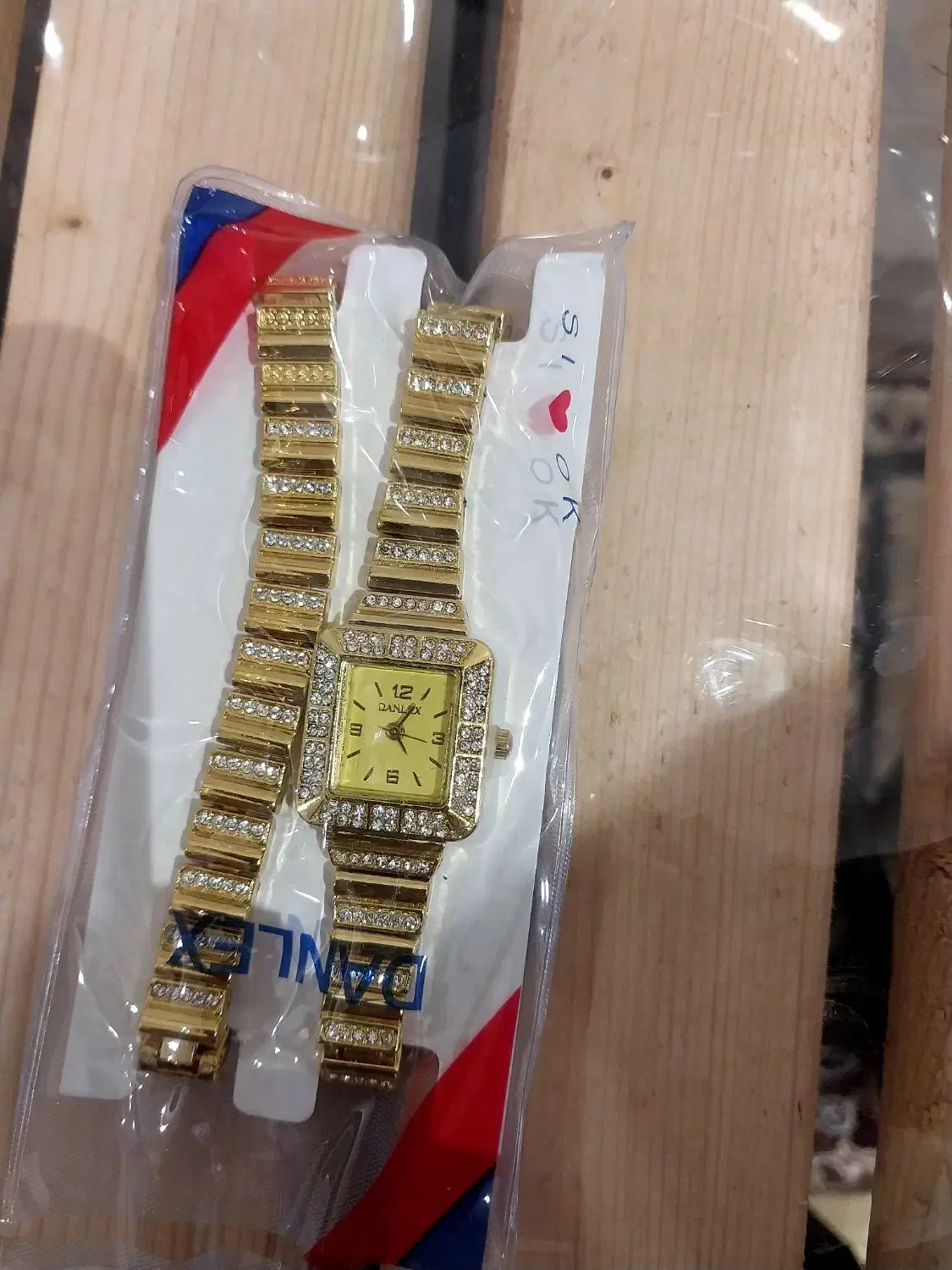 ساعت مچی زنانه دست بند دار|ساعت|شادگان, |دیوار