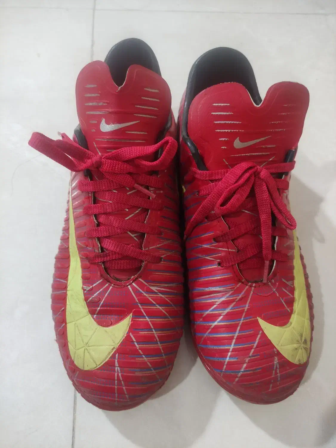 کفش فوتبال و فوتسال|کیف، کفش، کمربند|ساوه, |دیوار