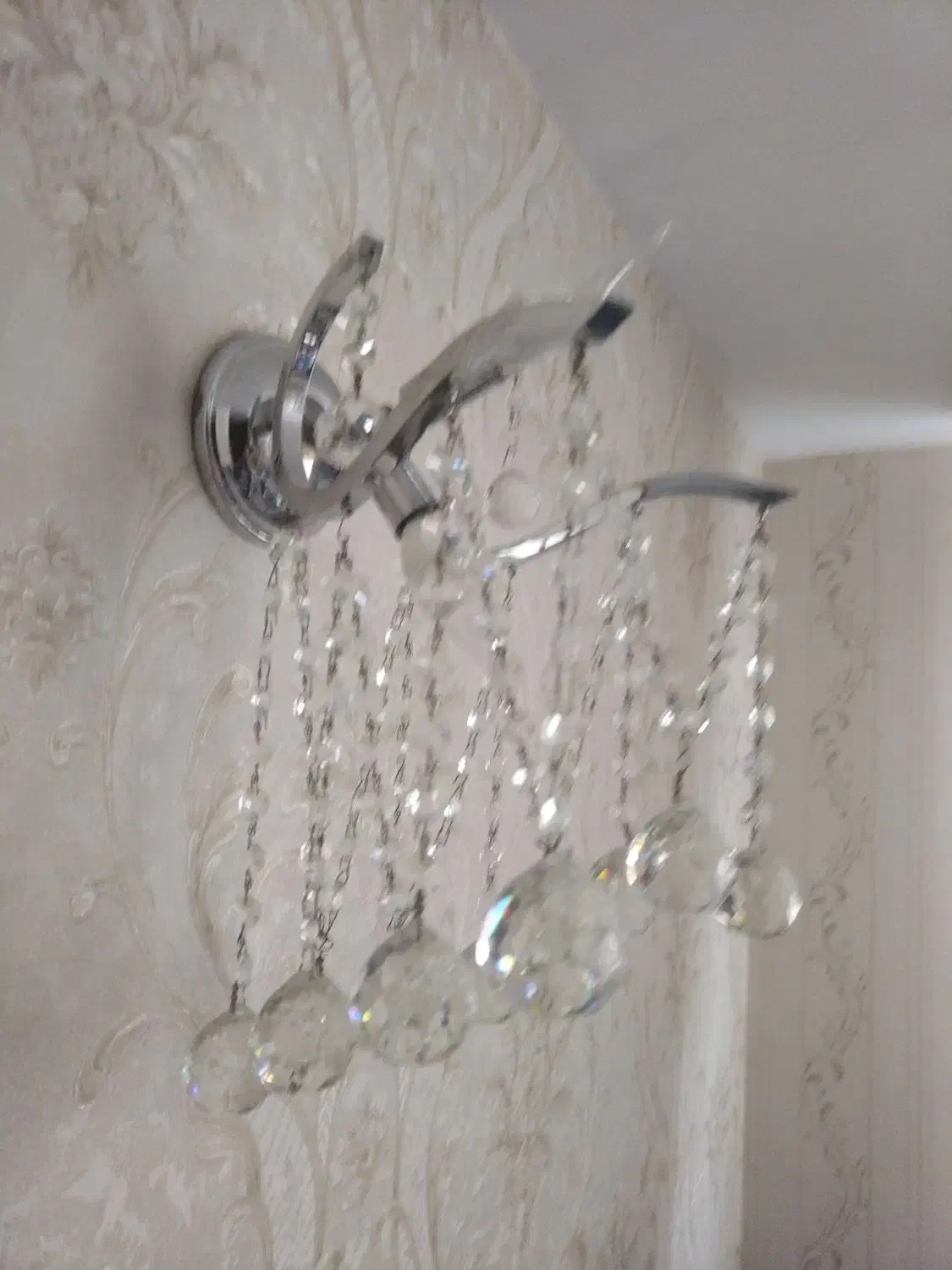 لوستر کریستالی خارجی و دو عدد دیوارکوب کریستالی خ|لوستر و چراغ آویز|کرج, گوهردشت|دیوار