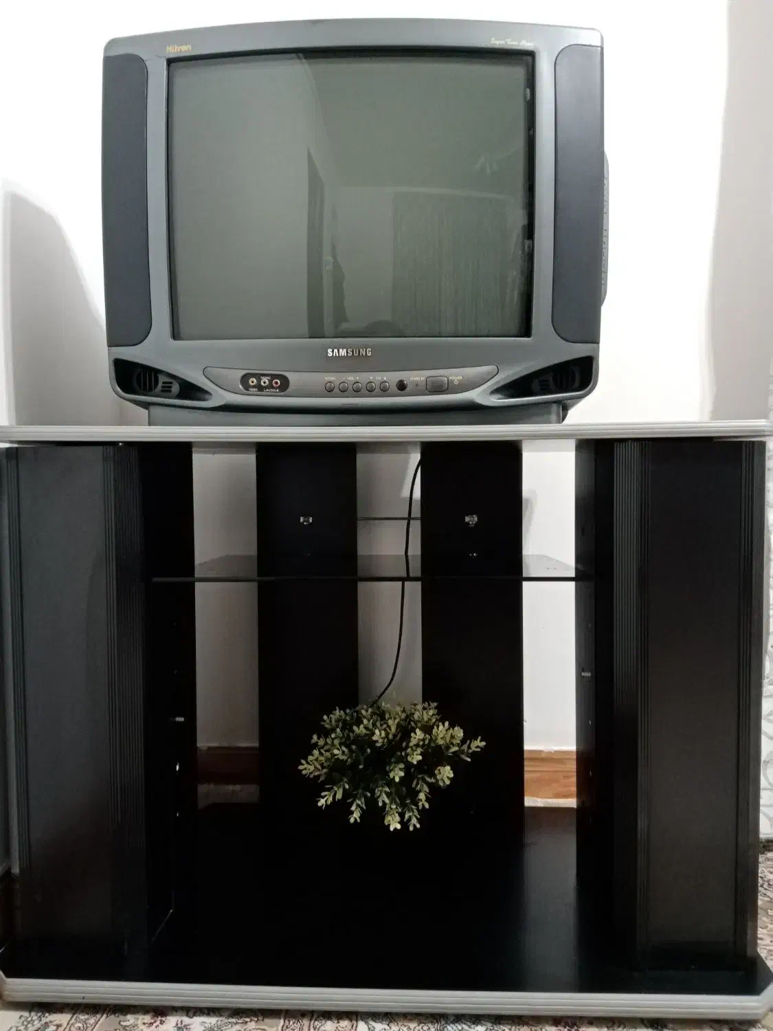 تلویزیون و میز تلویزیون|تلویزیون و پروژکتور|خلیل شهر, |دیوار