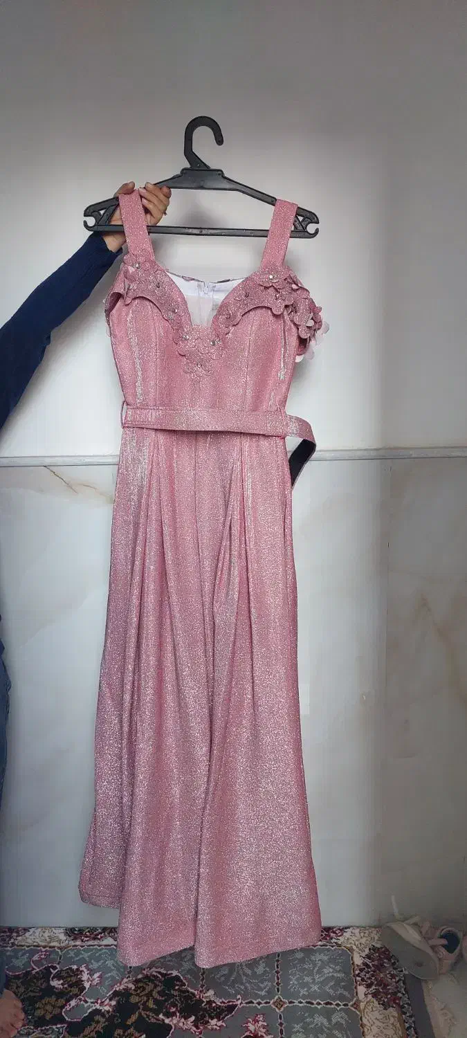 لباس مجلسی|لباس|آران و بیدگل, |دیوار