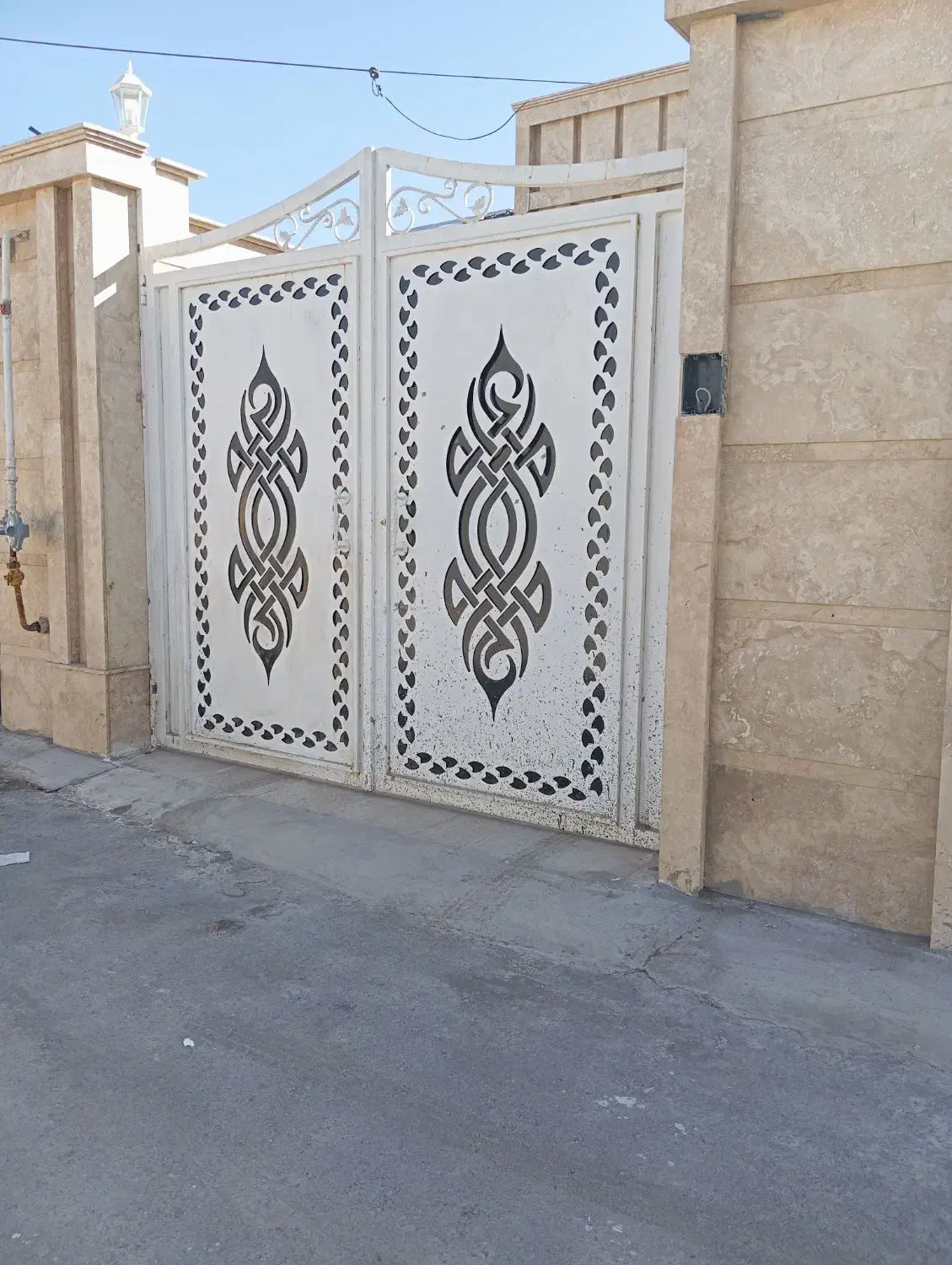 درب پنجره|مصالح و تجهیزات ساختمان|ماهان, |دیوار