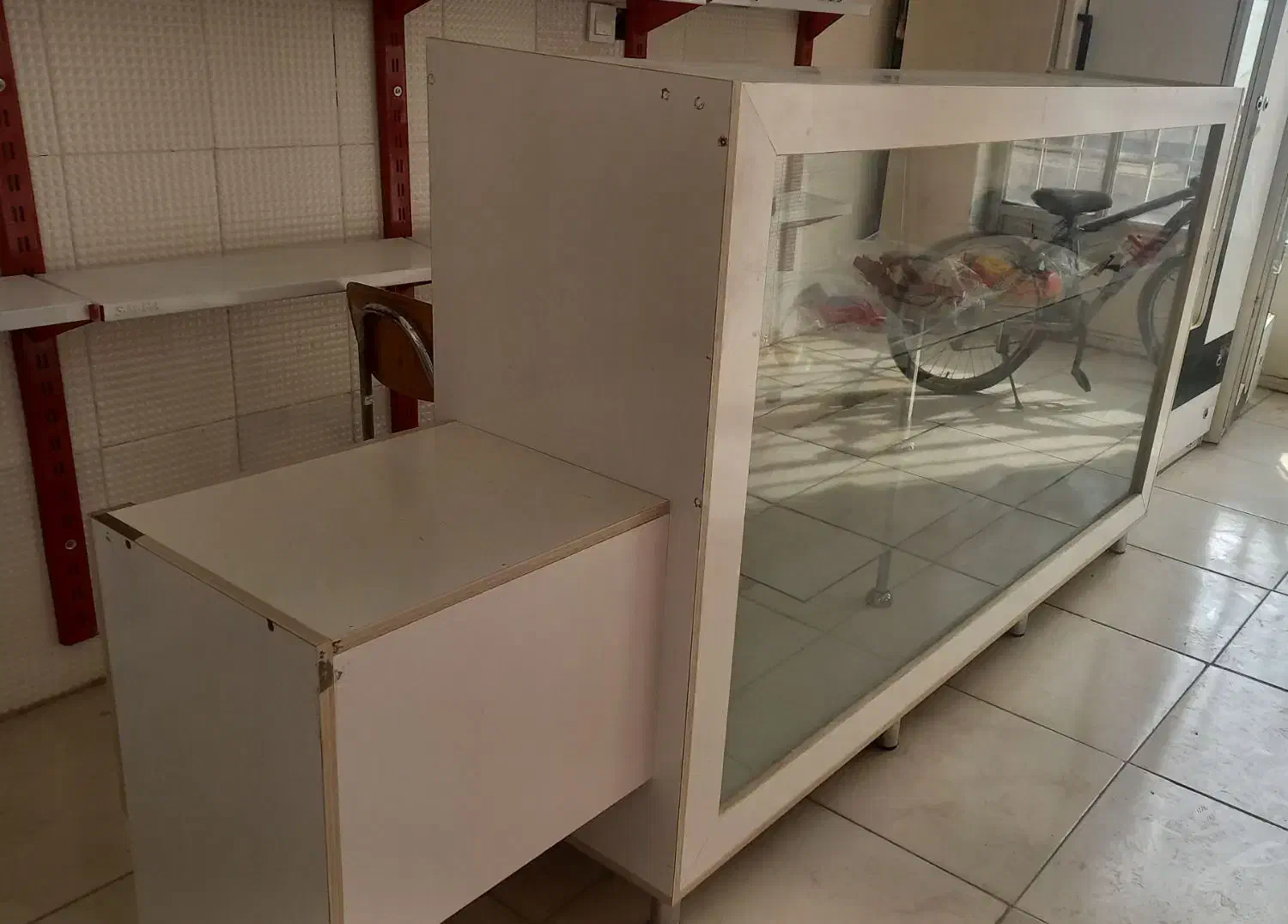 ویترین ام دی اف به همراه کشو دخل|بوفه، ویترین، کنسول|گرمسار, |دیوار