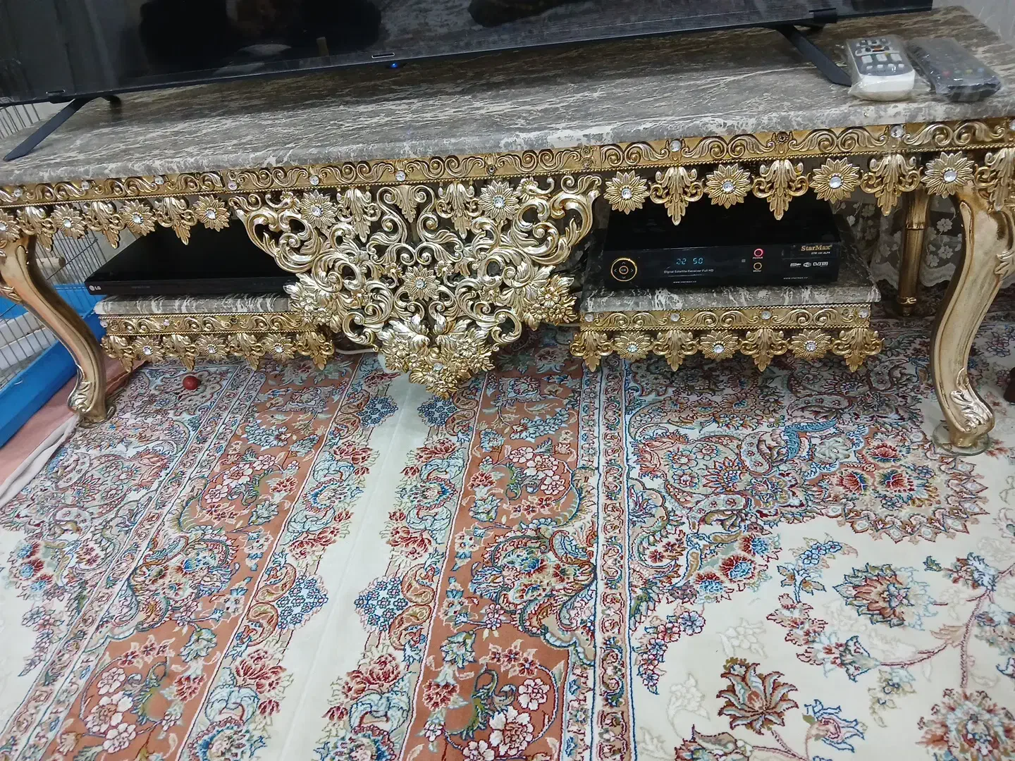 ست سه تیکه|مبلمان خانگی و میز عسلی|مریوان, |دیوار