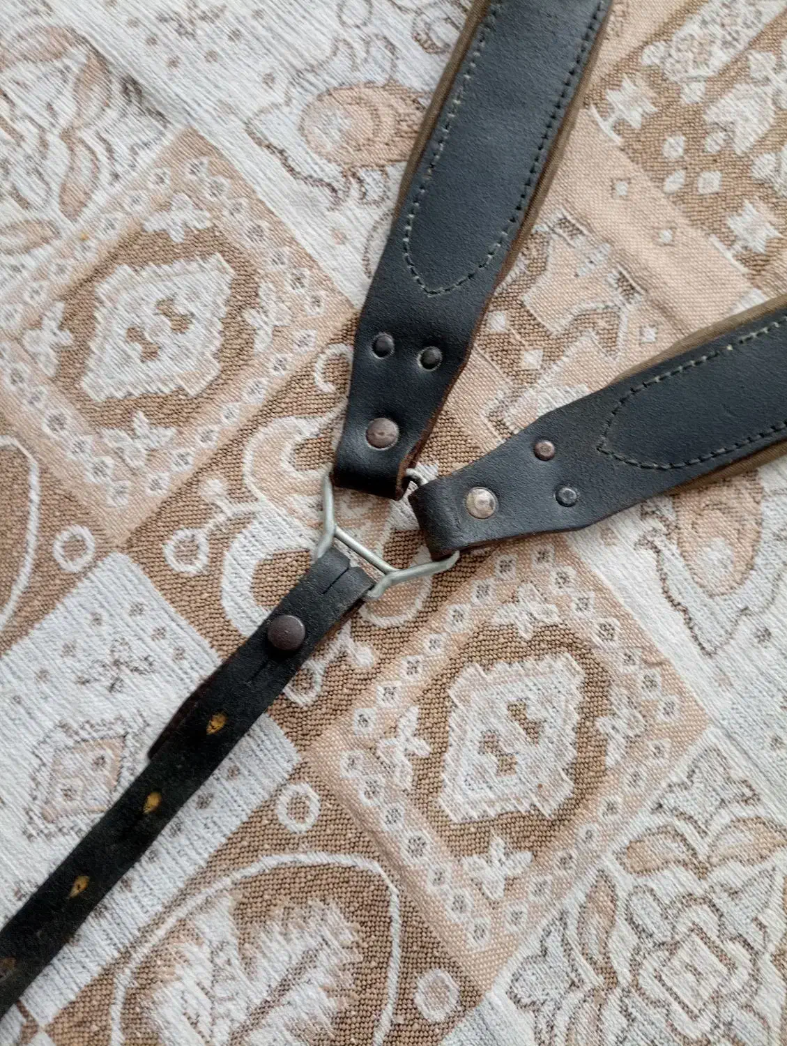 حمایل جنگ جهانی دوم|کلکسیون اشیاء عتیقه|تهران, آزادشهر|دیوار