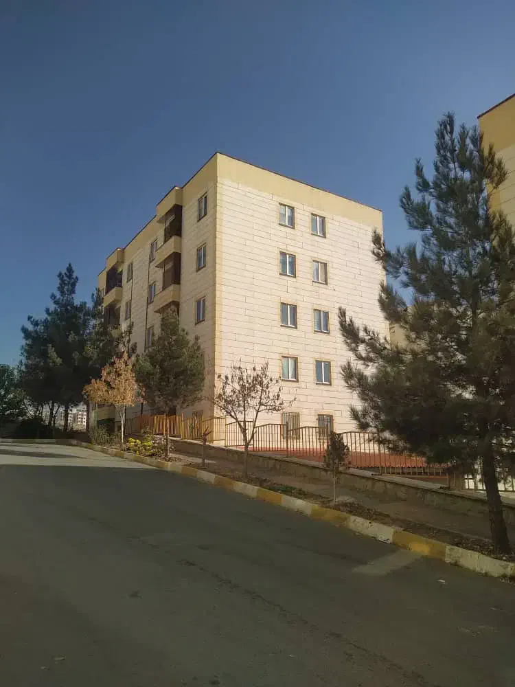 مجتمع همه چی تمام / ازهمه جهات نورگیر / تخلیه|فروش آپارتمان|هشتگرد, شهرک گلخانه|دیوار