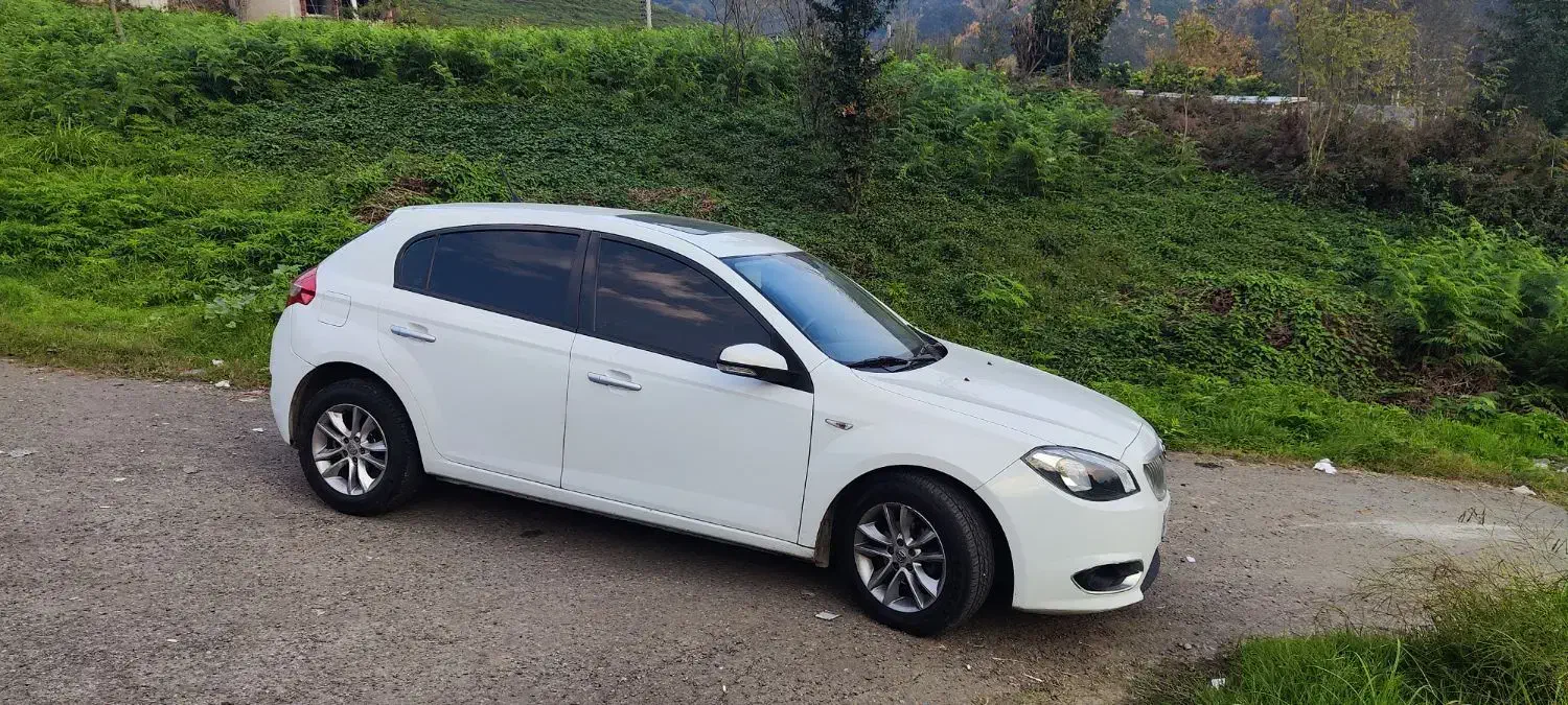 برلیانس هاچ بک ۳۲۰ موتور بزرگ مدل ۹۷|خودرو سواری و وانت|لاهیجان, حاجی آباد|دیوار