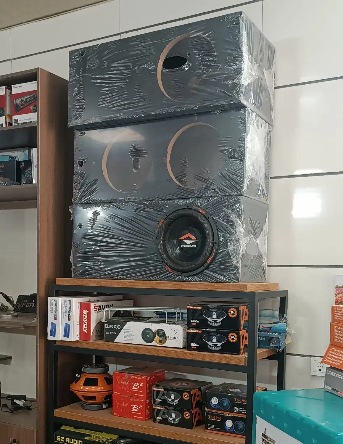 طاقچه سه بعدی و فابریک  و باکس ساب ۱۲ و ۱۵|قطعات یدکی و لوازم جانبی|کرج, پیشاهنگی|دیوار