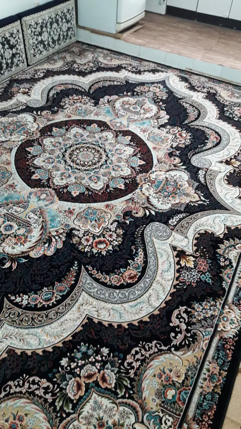 فرش 12متری به رنگ سرمه ای کاملا سالم|فرش|ابهر, |دیوار