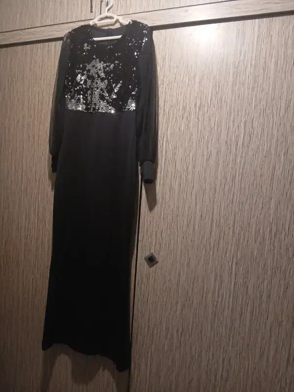 چند دست لباس مجلسی زنانه ودوتا دامن فون سایز۳۸و۳۶|لباس|فردیس, ثابتی|دیوار