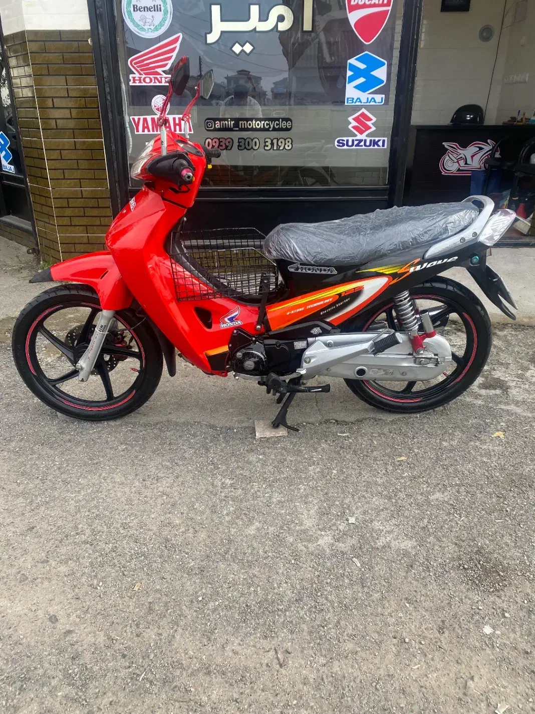 طرح ویو مدل ۸۹ درحد|موتورسیکلت|بندر انزلی, نیمه شعبان|دیوار