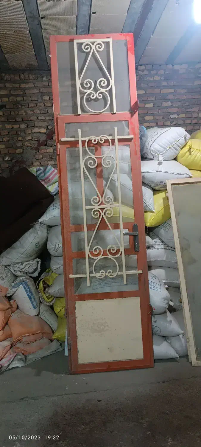 درب و پنجره|مصالح و تجهیزات ساختمان|کوهدشت, |دیوار