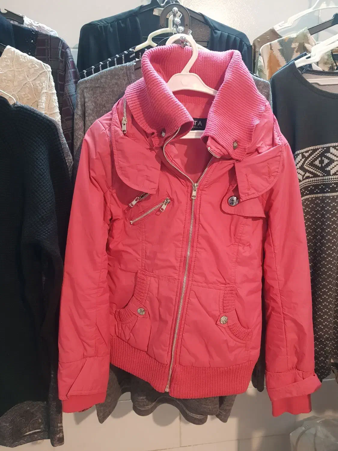 کاپشن خارجی دخترانه بسیار نو|لباس|اراک, |دیوار