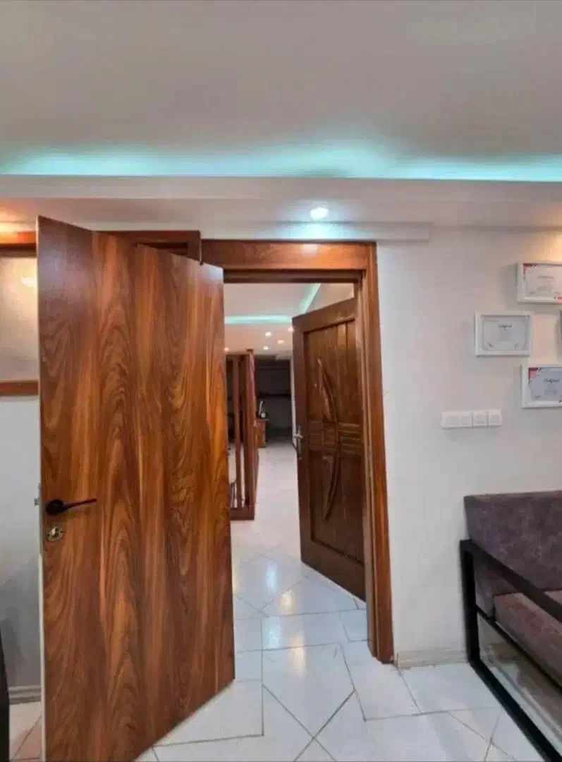 فروش نقدی مسکونی در حاشیه بولوار دانشجو، مناسب مطب|فروش دفتر کار، اتاق اداری، مطب|مشهد, دانشجو|دیوار