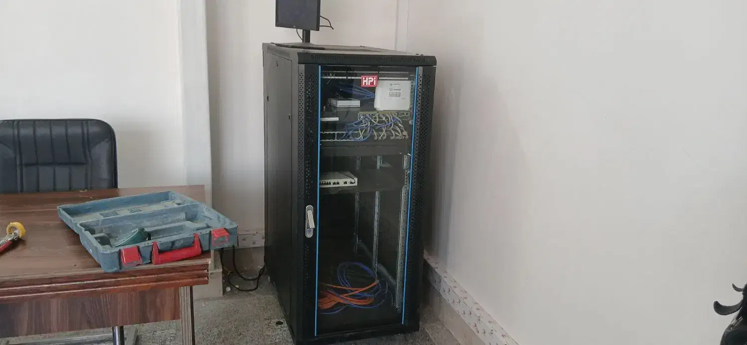 فروش و اجرا دوربین و دوزدگیر|خدمات پیشه و مهارت|بروجرد, |دیوار