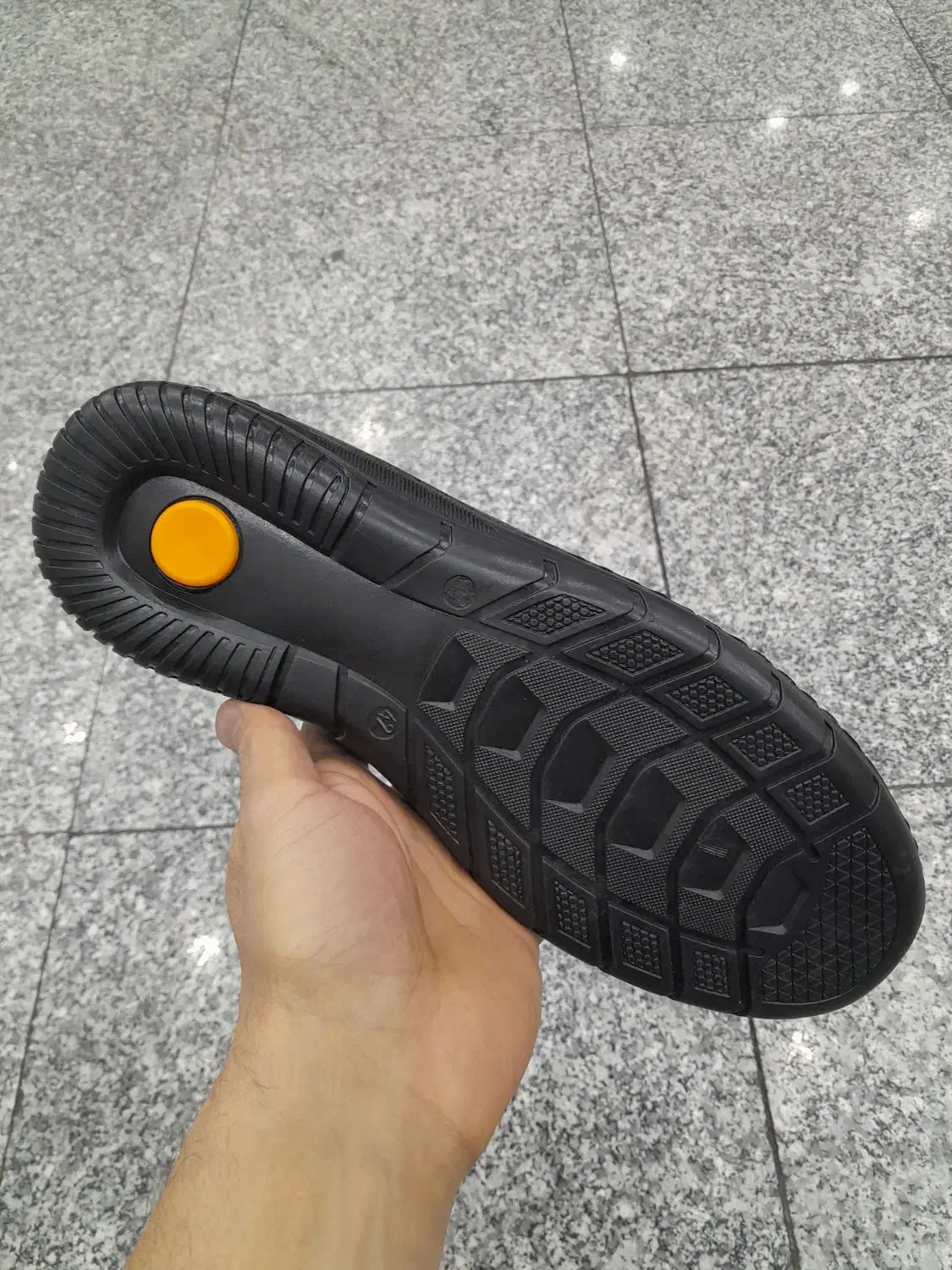 کفش محسن ونس تمام چرم طبیعی زیره لاستیک کد۴۱۷|کیف، کفش، کمربند|تهران, فردوس|دیوار