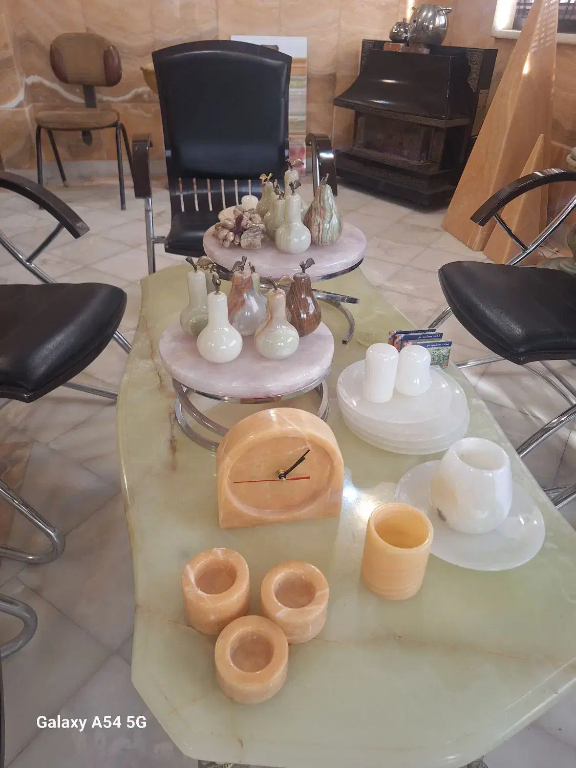 گلدان سنگی صنایع دستی سنگهای تزعینی|مجسمه، تندیس، ماکت|باقرشهر, |دیوار