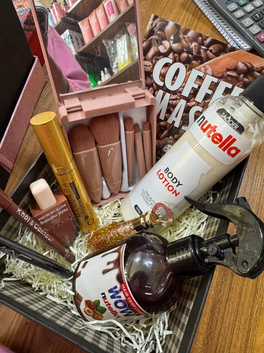 کادو و هدیه روز زن روز مادر باکس کادویی روز دختر|آرایشی، بهداشتی، درمانی|مشهد, آبکوه|دیوار