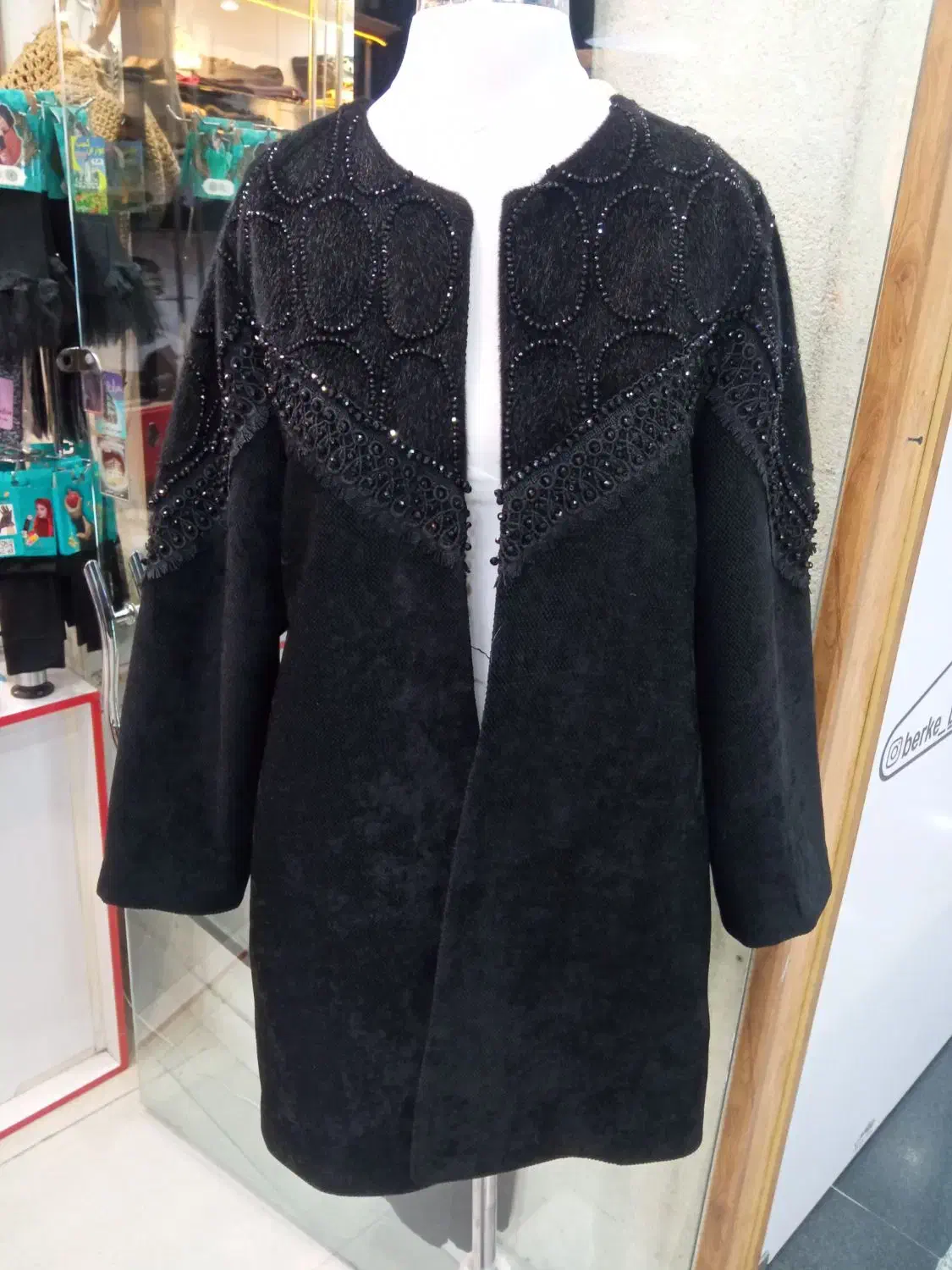 100 عدد لباس نو|لباس|الیگودرز, |دیوار