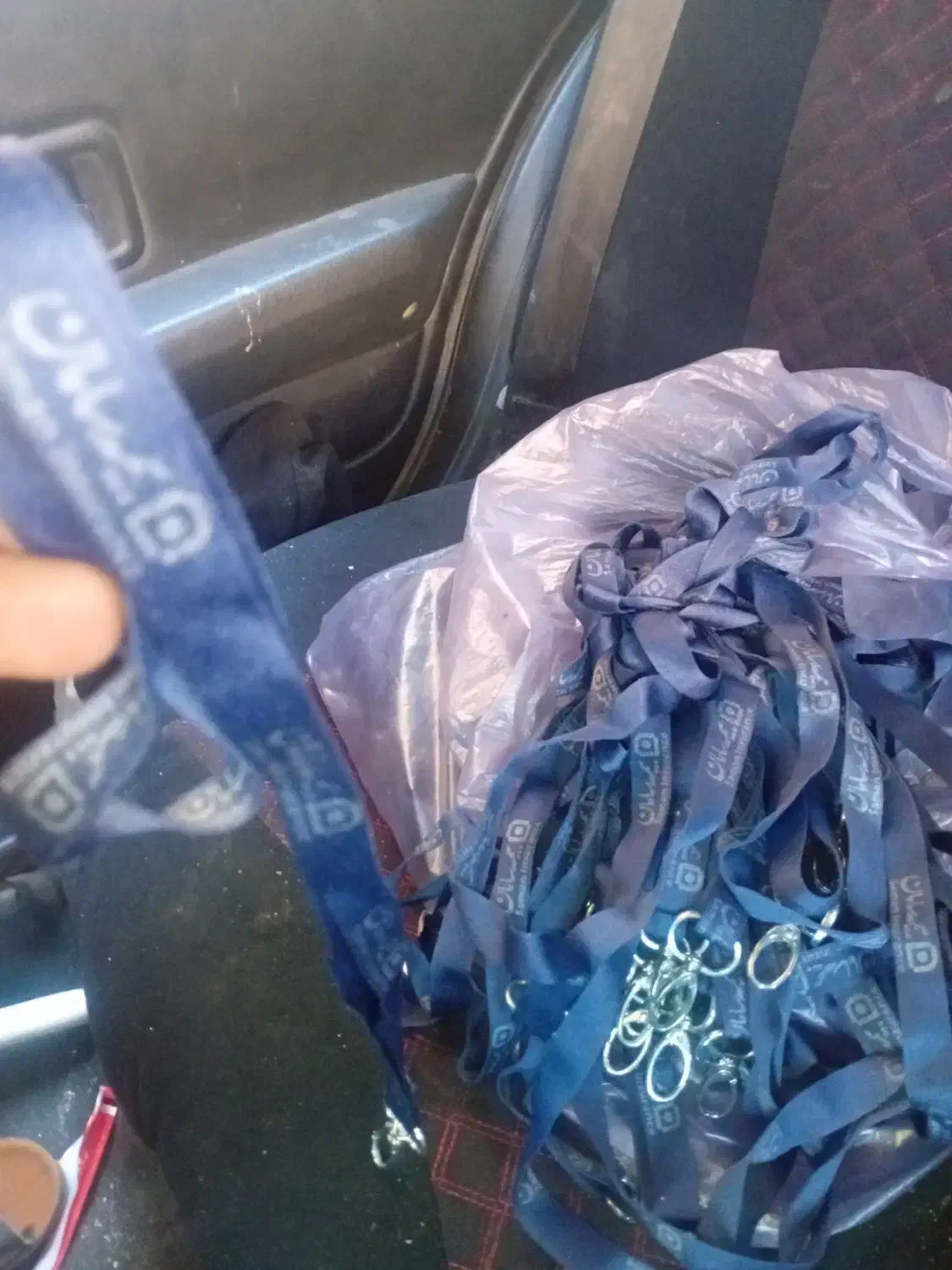 ۱۱۰عدد بند گردنی واسه موبایل دسته کلید وسایر|لوازم جانبی موبایل و تبلت|خرم‌آباد, |دیوار