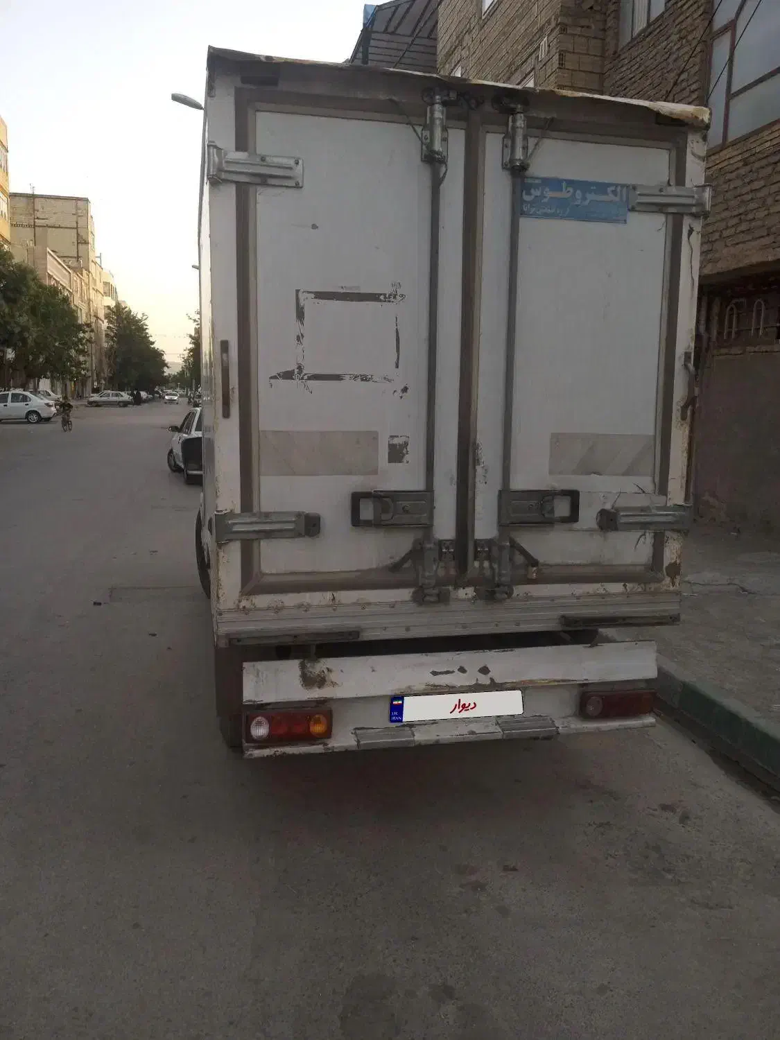 نیسان یخچالی مدل94 تناژ پایین|خودرو سواری و وانت|مشهد, الهیه|دیوار