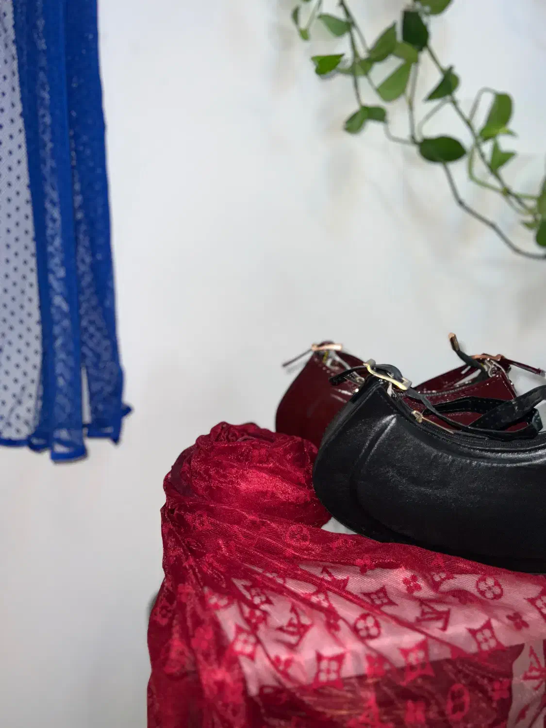 به علت جمع اوری مغازه فروش زیر قیمت عمده|کیف، کفش، کمربند|آمل, |دیوار