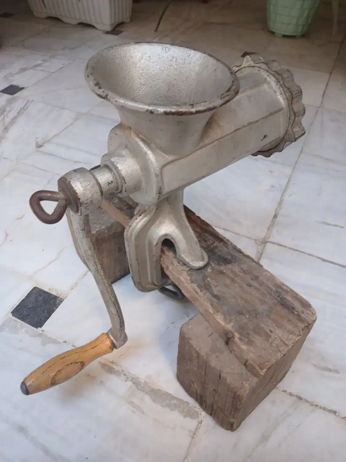 چرخ گوشت دستی|خردکن، آسیاب، غذاساز|قم, شهرک سازمان آب|دیوار