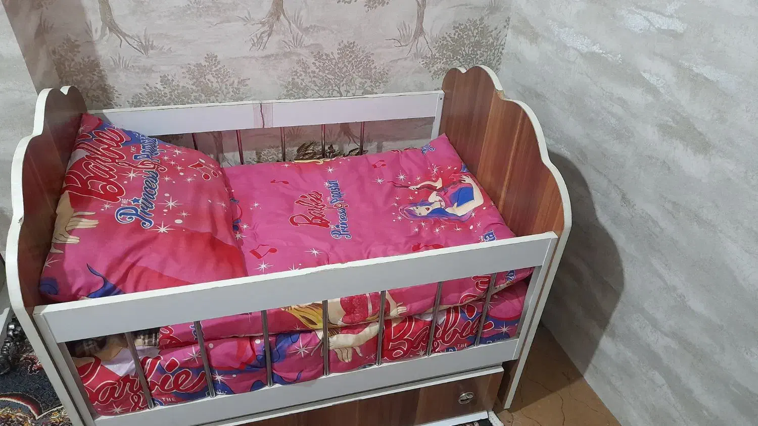 تختخواب کوچک|تخت و صندلی بچه|تبریز, |دیوار