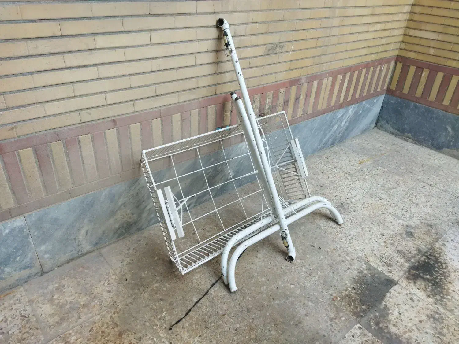 گهواره فلزی تاشو|اسباب و اثاث بچه|شوشتر, |دیوار