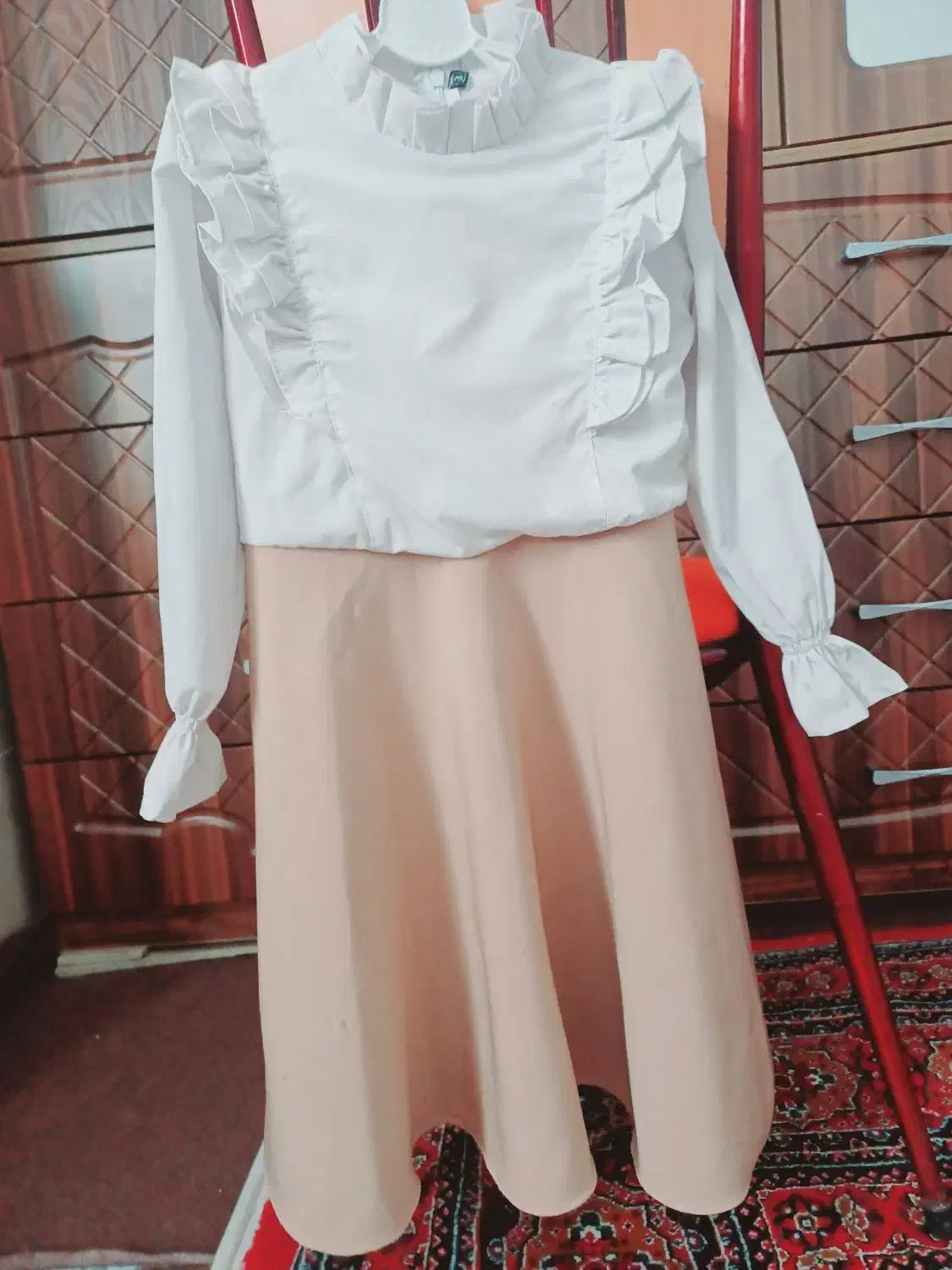 لباس یلدا|لباس|دشتابی, |دیوار