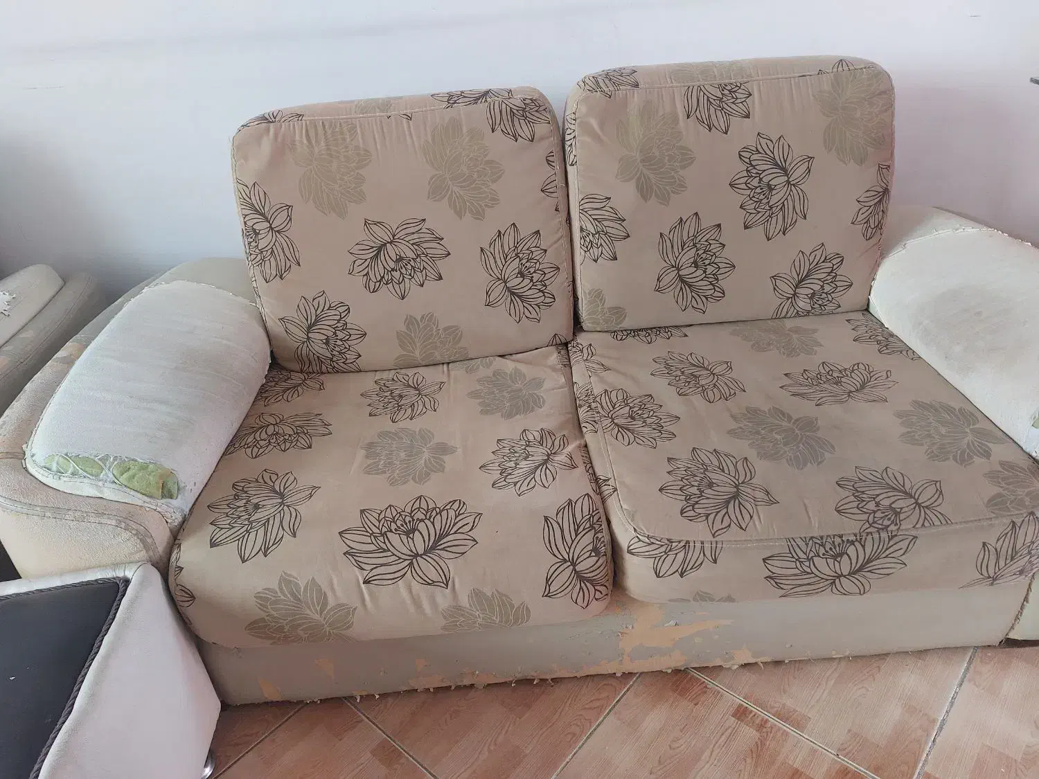 مبل 7نفره رایگان|مبلمان خانگی و میز عسلی|ارومیه, |دیوار