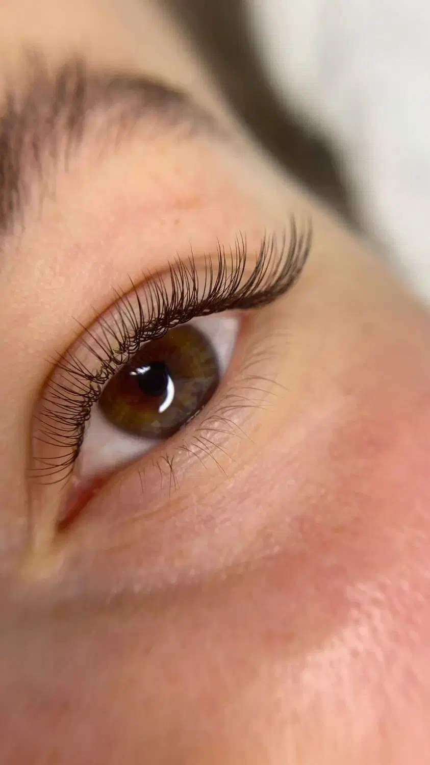 اکستنشن مژه فقط با ۱۵۰ تومان|خدمات آرایشگری و زیبایی|شاهین‌شهر, حافظ جنوبی|دیوار