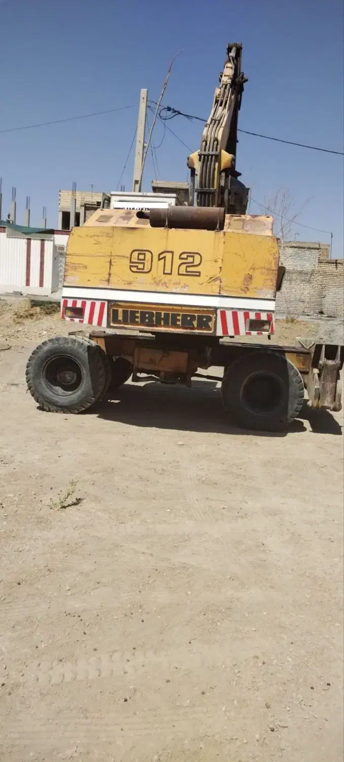 بیل مکانیکی 912چرخ لاستیکی|ماشین‌آلات صنعتی|فولادشهر, فولادشهر|دیوار