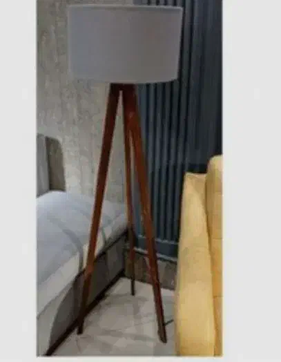 آباژور ایستاده|چراغ خواب و آباژور|فولادشهر, C1|دیوار