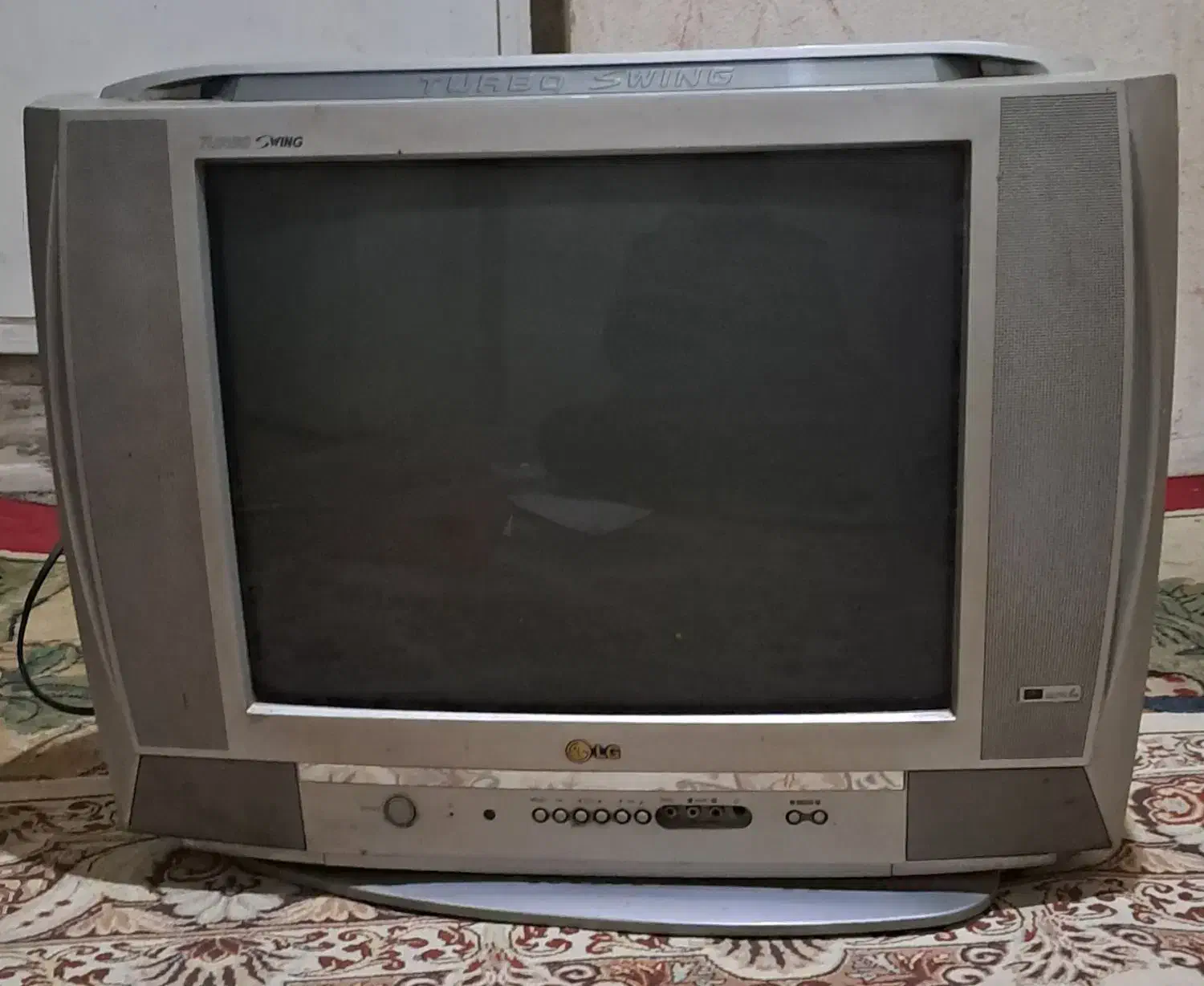 تلویزیون 21 اینج دست دوم|تلویزیون و پروژکتور|شیراز, گلکوب|دیوار