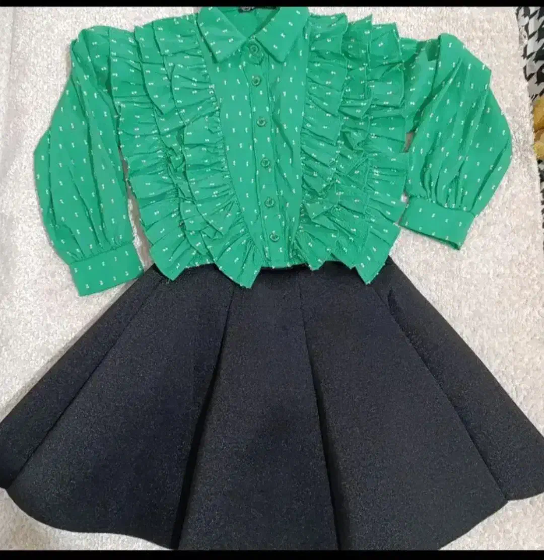 شومیز دامن بچگونه|کفش و لباس بچه|قلعه نو, |دیوار