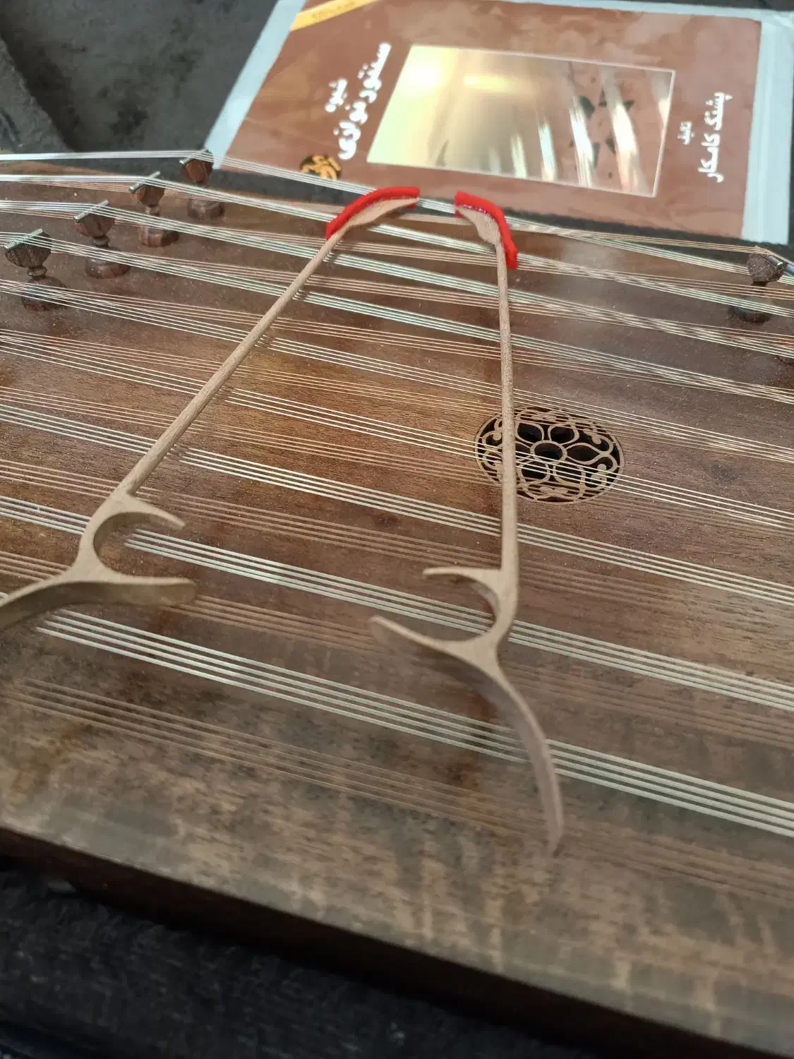 سنتور|سازهای سنتی|هشتگرد, شهرک بعثت|دیوار