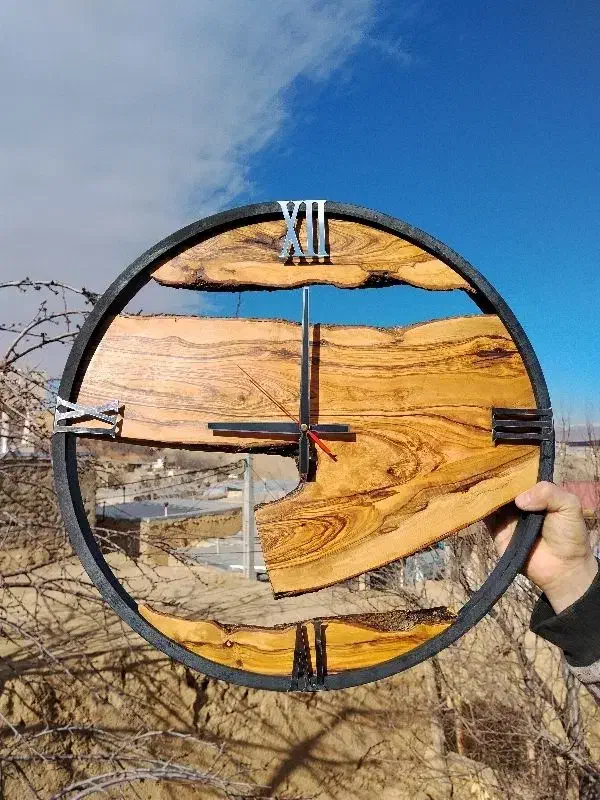 ساعت دیواری|ساعت دیواری و تزئینی|ری, جوانمرد قصاب|دیوار