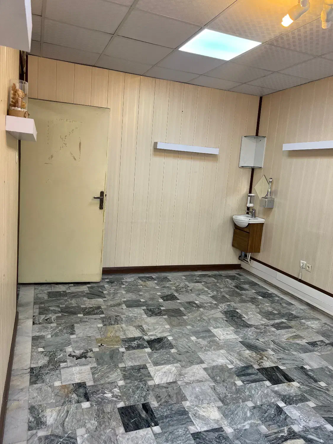 همکاری با پزشک متخصص گوش و حلق و بینی|اجارهٔ دفتر کار، اتاق اداری، مطب|تهران, سازمان برنامه شمالی|دیوار